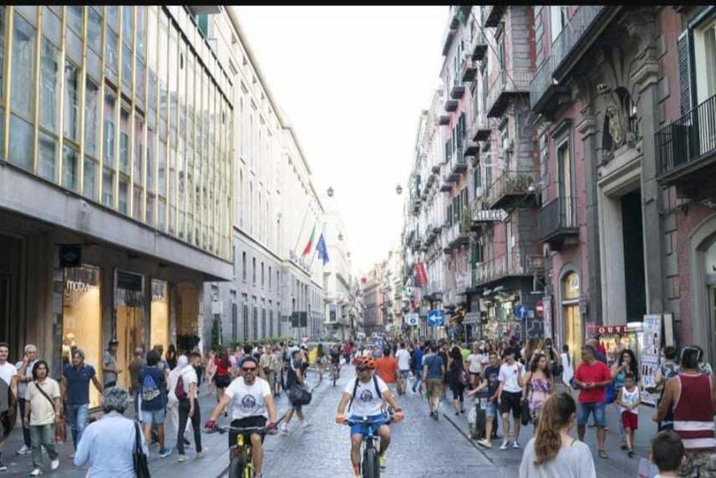 I Tre Re Via Toledo Napoli Exterior foto